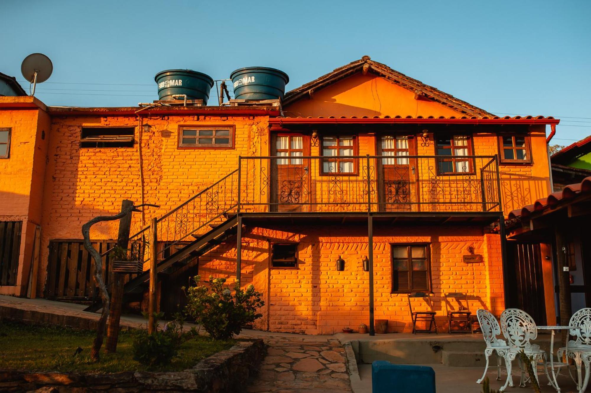Casa Do Geninho - Suites Консейсан-да-Ибитипока Экстерьер фото